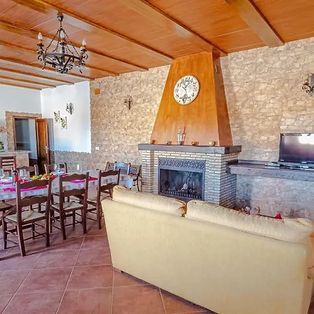Paquita Holiday home La Lantejuela